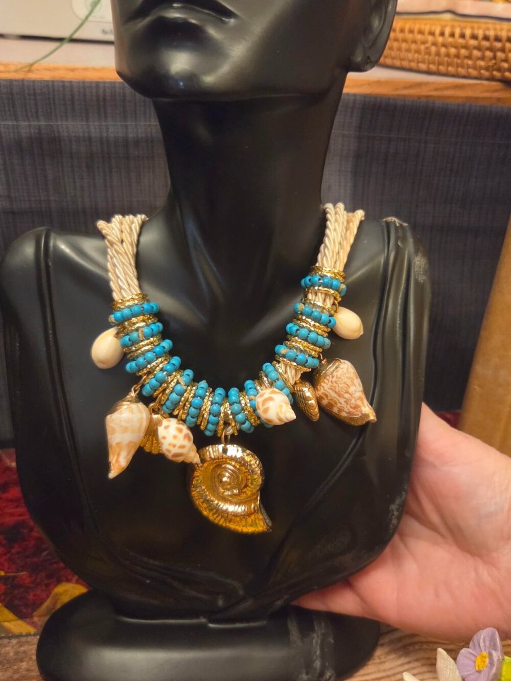 Seashell & Charm Necklace Turquoise Color Beads **READ**BEAUTIFUL!